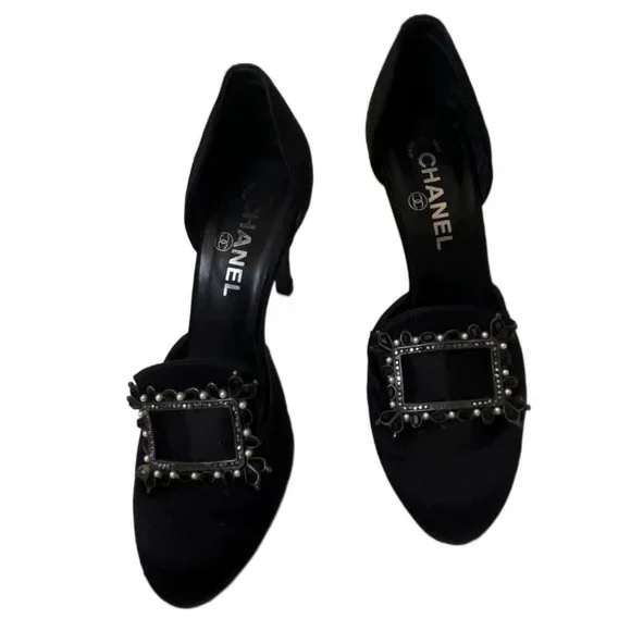 Chanel Black Satin 3.5" heels Gemstone buckle Size 36.5 (US size 6) - Picture 5 of 14